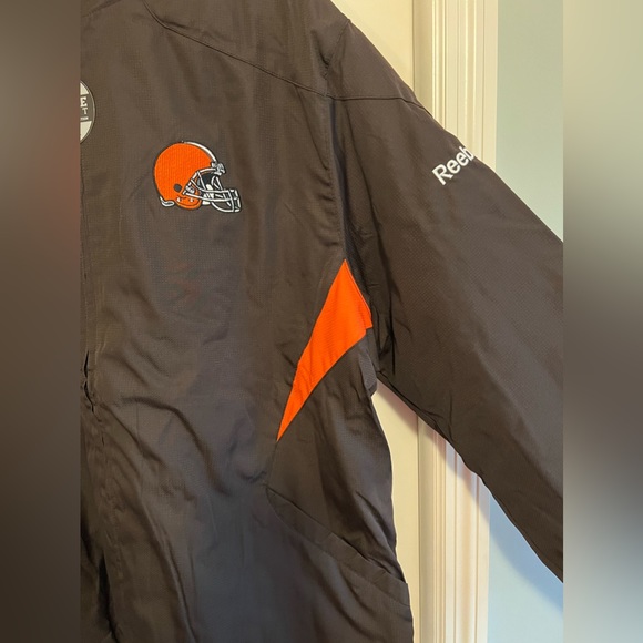 Cleveland Browns Vintage 2010 Coat with Fleece Lined Hood - Size L - NEW w/tags - Picture 5 of 7
